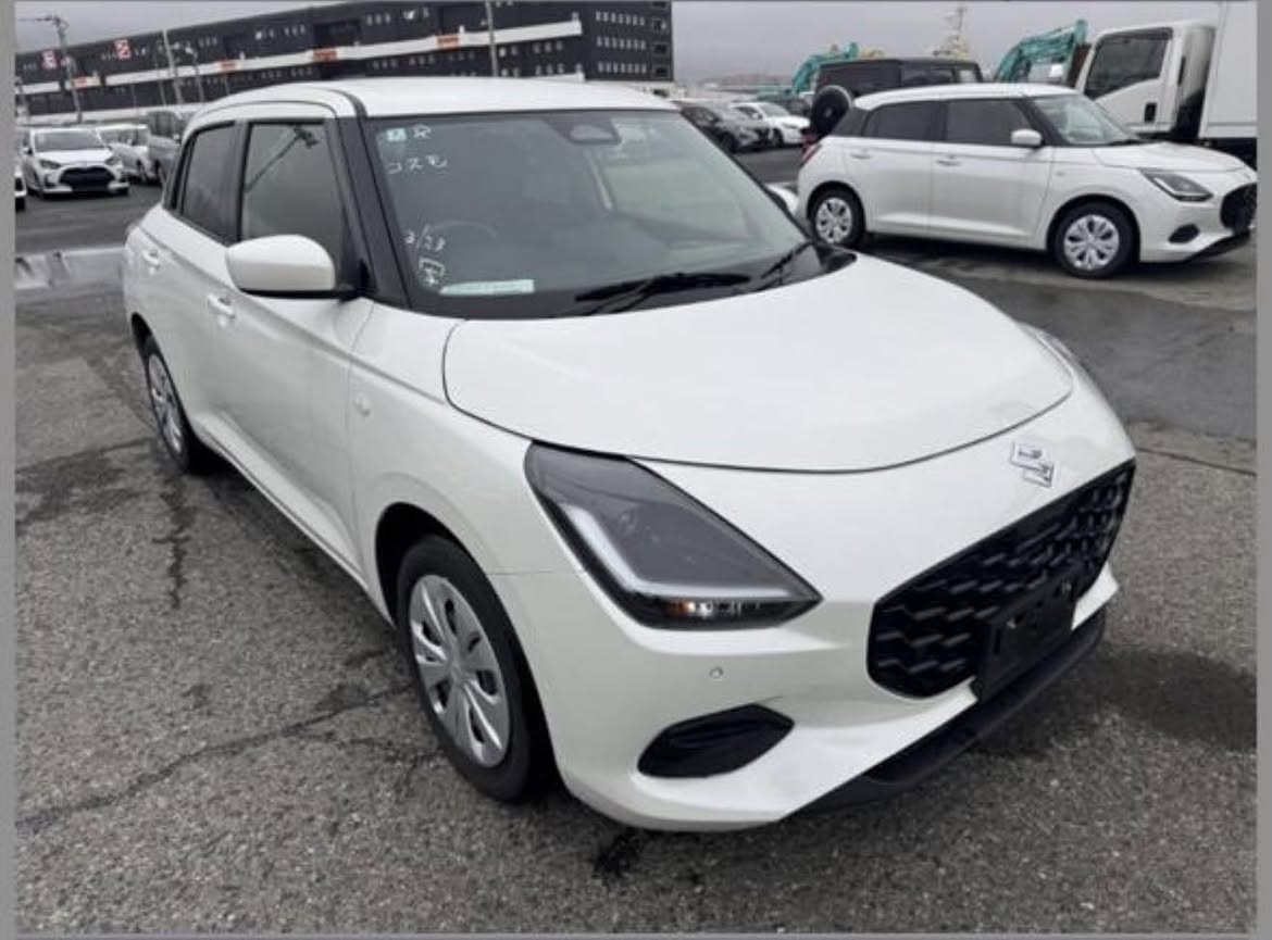  SUZUKI SWIFT  2023