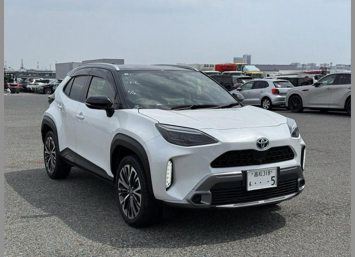 TOYOTA YARIS CROSS 2023