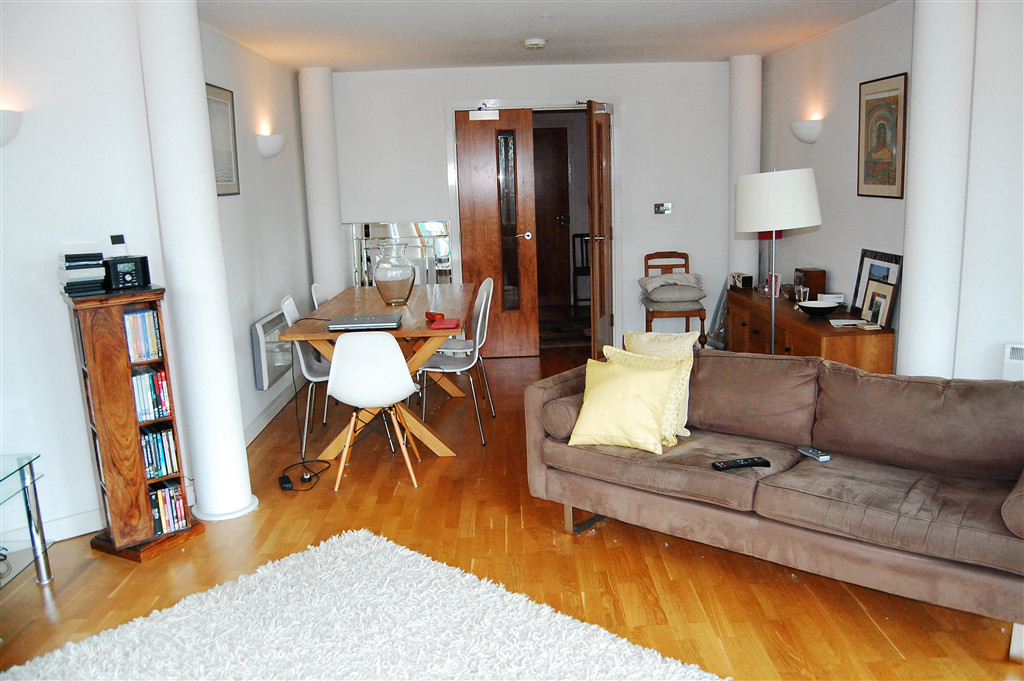 Private studio apartment with gas heating available now in Nicosia