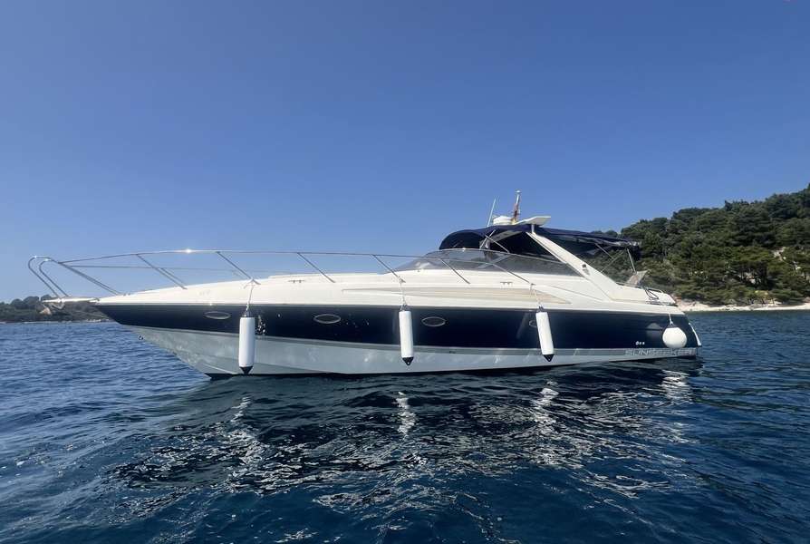SUNSEEKER  MUSTIQUE 42 Cabin Boat , Open express cruiser
