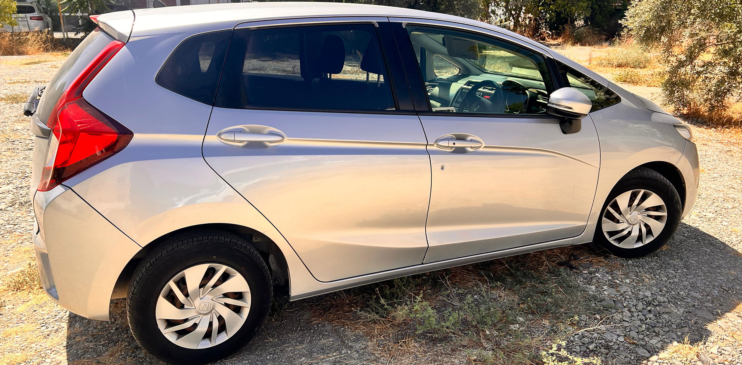 Honda Fit 2018 – Automatic, 86,000 km