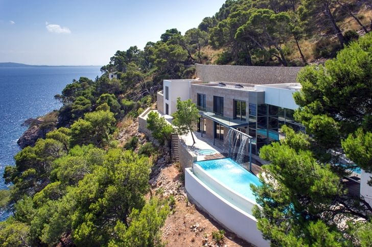 Holiday house